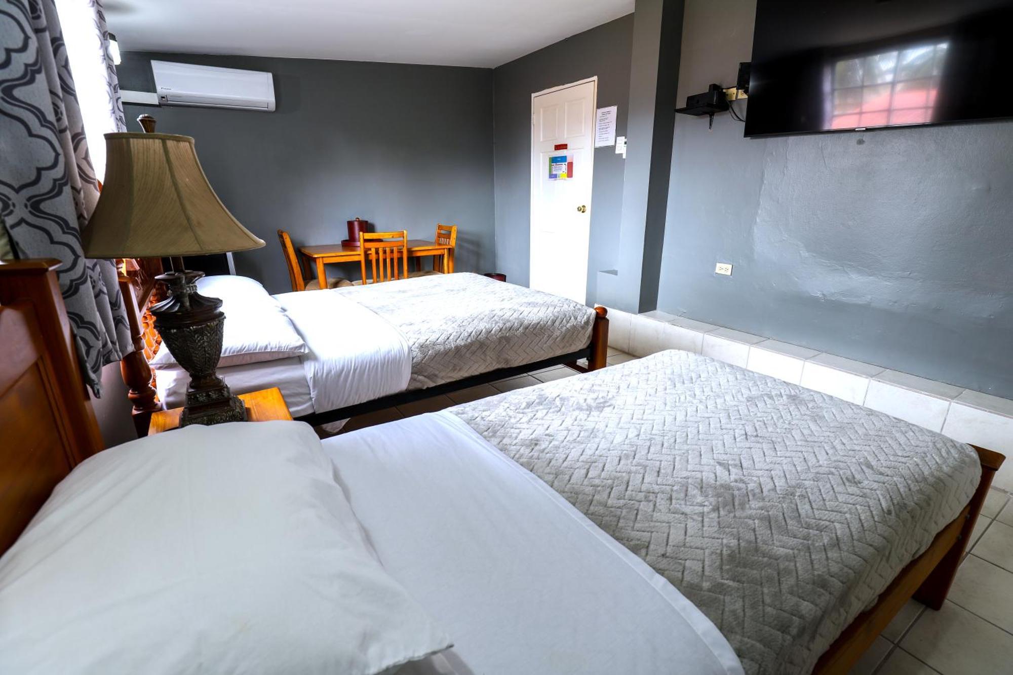 Airport Inn Piarco Dış mekan fotoğraf